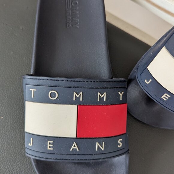 Tommy Jeans Flag Pool Slides . Size 7 Men's . 9 Women's Navy with Red and White - Picture 2 of 7